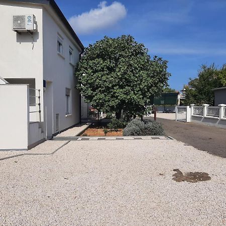 Apartman Bunaric Вир Экстерьер фото
